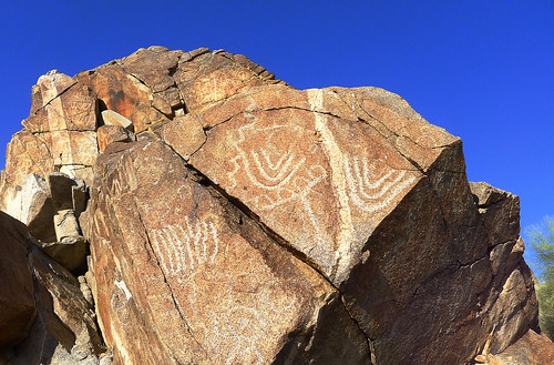 ancient rockart petroglyphs cornsprings chuckwallamountains