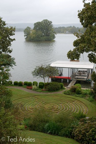 garden island boat dock ar sony canoe maze arkansas labyrinth hotsprings a700 16105mm