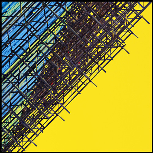 blue brown berlin lines yellow construction scaffolding diagonal underconstruction barbera september2009 aroundwithj 326219
