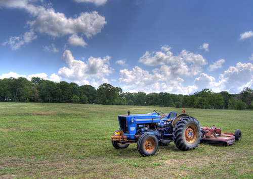 blue tractor field nikon granddaddy printed hdr 18mm f35 d90 photomatix brushmower