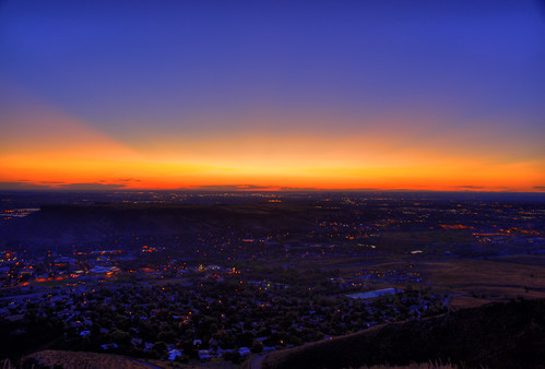 denver colorado dawn sunrise golden 200909 lookout mountain blue yellow orange sky horizon lights city view rmnp