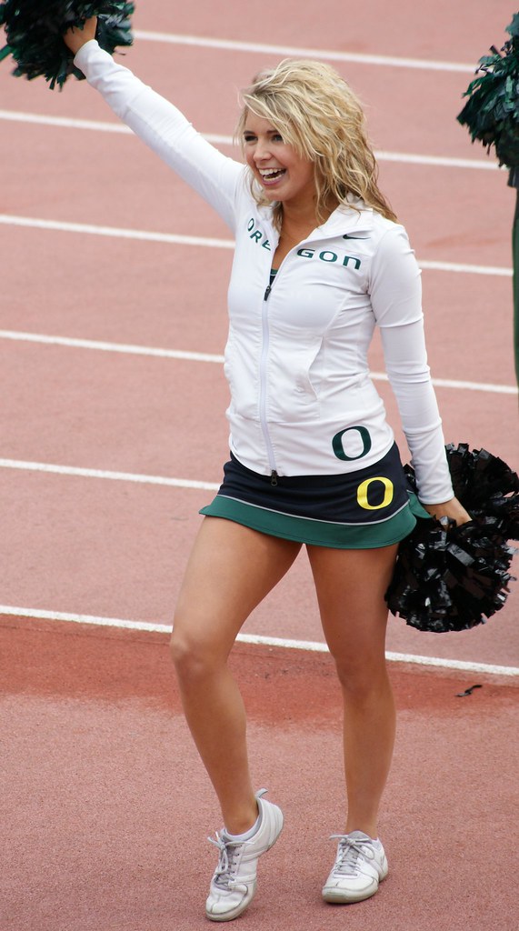 Oregon Ducks Cheerleader - A Photo On Flickriver-5167