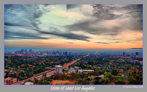 light sky clouds losangeles view traffic 405 lighttrails museums gettycenter freeways 1000views sandiegofreeway 100comments justclouds nikond90