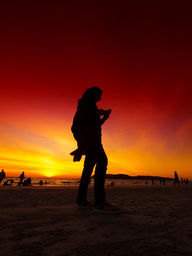 silhouette girl sunset sundown beach sky travel places trip canon eos700d canonlens 10mm18mm wideangle pantaicenang langkawi visitlangkawi malaysia