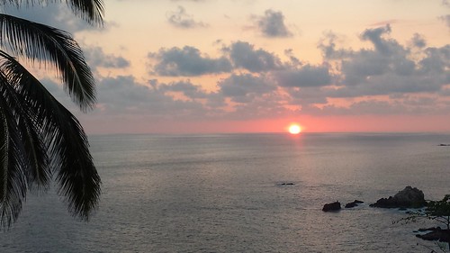 sun huatulco mexico visitmexico ocean sunset oaxaca