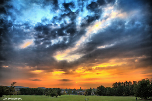 uk sunset sun history clouds moody view spires southpark oxford historical oxfordshire peregrino27newvision