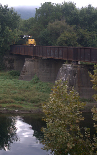 railroad bridge blue mountain creek train reading crossing company northern tunkhannock