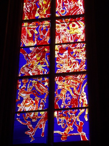france window modern cathedral contemporary stainedglass vitrail aveyron rodez cathedraledenotredame atelierduchemin stephanebelzere