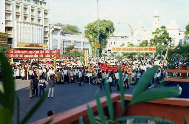 1975 Saigon demonstration