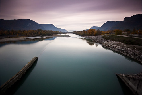 longexposure sunset bw france green water grenoble canon river eos 350d day cloudy dusk dam wide violet sigma wideangle nd 1020 digitalrebelxt barrage cokin isère gnd sigma1020mmf456exdchsm ndgrad nd110 stegreve z121 zpro