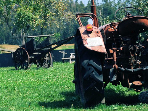 españa tractor rural polaroid spain galicia galiza carro cart acoruña carreta 669shadowscyan vacaciones2009