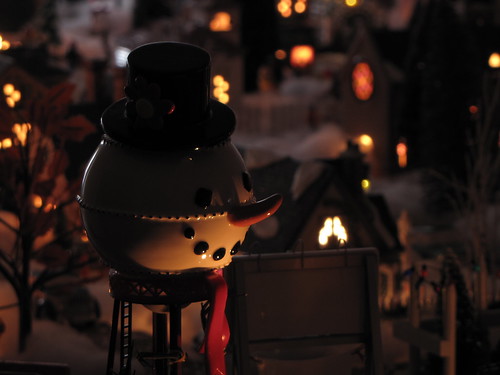 christmas macro night miniature snowman holidays village watertower mini figurines figurine modelvillage snowvillage sooc canonsx10is department56snowmanwatertower