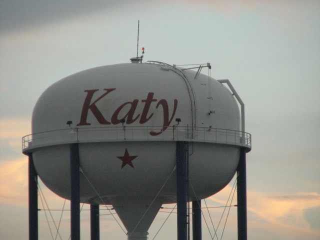 como é a vida em Katy, subúrbio de Houston, Texas