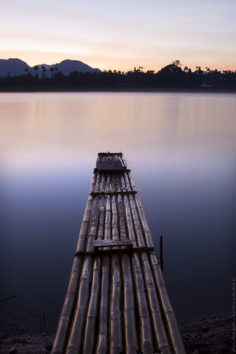 longexposure lake water sunrise canon indonesia peaceful tranquility bamboo raft westjava 50d canonef24105mmf4lisusm rakit situcileunca mariaismawi 58sec gapsept2010