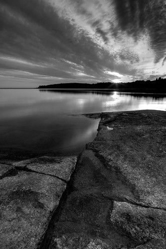 sunset lake monochrome rock iceage reflections sweden sverige hdr östergötland roxen sigma1020mmf456exdchsm johanklovsjö