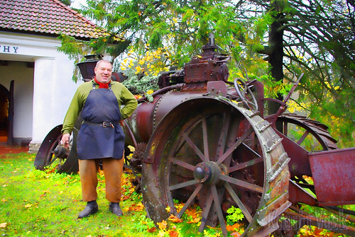 autumn museum photoshop geotagged handicraft europe estonia pentax blacksmith 2009 km est eesti palmse da1855mm läänevirumaa
