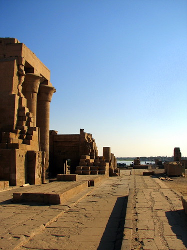 world road park trip travel cruise sky cloud heritage tourism beautiful clouds river temple site amazing nice ruins perfect tour view superb path unique awesome famous egypt grand tourist unesco nile journey stunning excellent lovely incredible breathtaking kom ombo worldfamous slod300