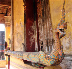 Gouttière rituelle en forme de Naga (Vat Sisaket, Vientiane)