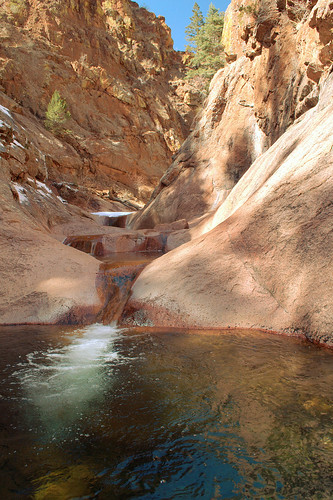 creek waterfall stream pools redrocks explored queenscanyon