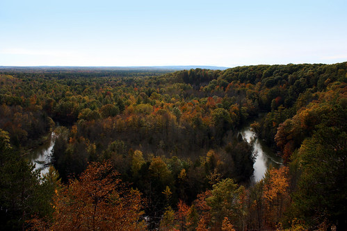 autumn fall landscape michigan buckley northernmichigan manisteeriver highrollaways