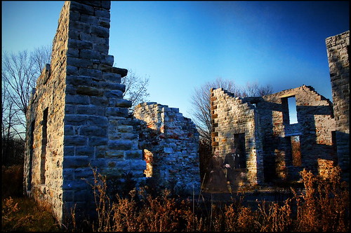 house fall stone ghosts lateafternoon gourlayruins