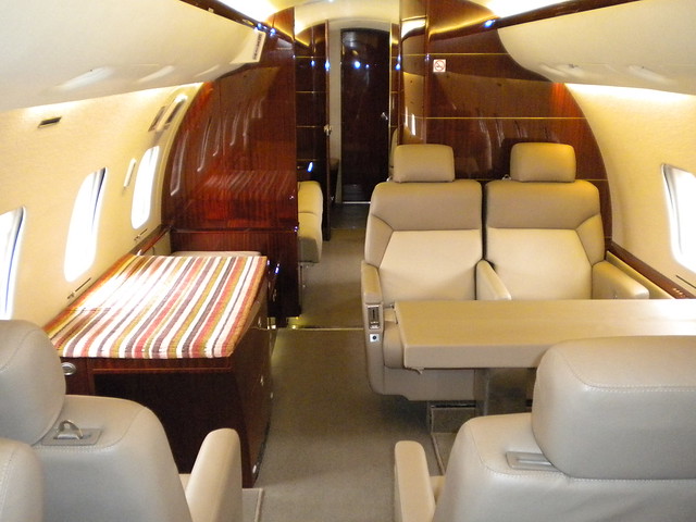 Private Jet Versus Commercial Travel: Which is Best?