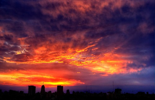 city sunset argentina clouds buildings atardecer edificios buenosaires ciudad nubes ocaso siluetas hdr