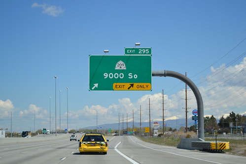 sign utah ramp sandy saltlakecity freeway signage exit overhead tab exitonly i15 interstate15 biggreensign 9000south
