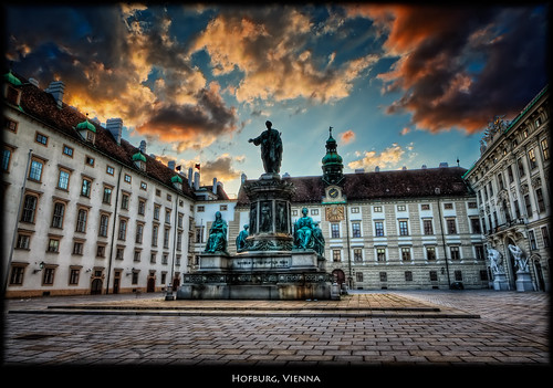 vienna wien urban statue clouds austria österreich courtyard viena 2009 hdr hofburg photomatix nikcolorefex imagenomic imperialapartments