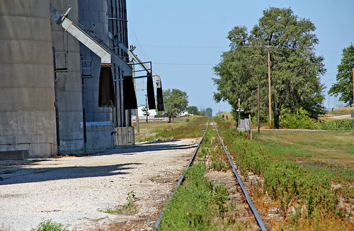 tracks railroadtracks maconillinois grainelevators illinoiscentralrailroad decaturjunctionrailroad rails illinois