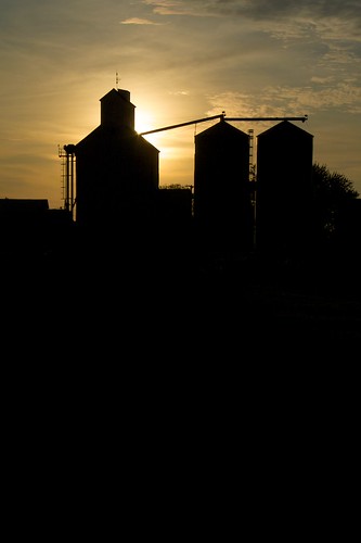 sunset portrait silhouette rural unitedstates mn grainelevators amiret