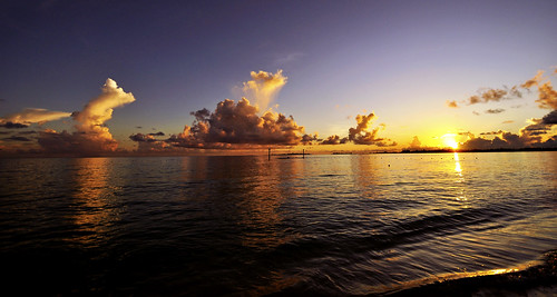 ocean sky sun reflection beach water colors clouds sunrise nikon ripple nikkor bahamas nassau goldpaint d5000 1024mm