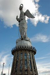 Panecillo y Monumento a la Virgen de Quito