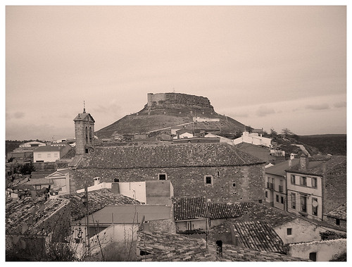 iglesia castillo monteagudodelassalinas