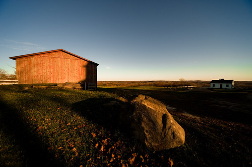 ohio barn landscape geotagged nikon raw nef farm horizon goldenhour cs4 sigma1224 d700 geaugacountyohio burtonohio nikongp1 pse8
