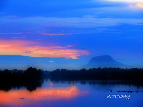 blue sunset sky river bluesky sarawak malaysia awan kuching langit langitbiru sungaisarawak awanbiru sgsarawak mygearandmepremium mygearandmebronze