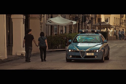 blue italy car nikon italia candid police alfa romeo cinematic policeman vicenza polizia d90 1685mm fabricedrevon