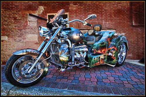 texture harleydavidson motorcycle trike daytonabeach 2010 bikeweek bosshog topazadjust