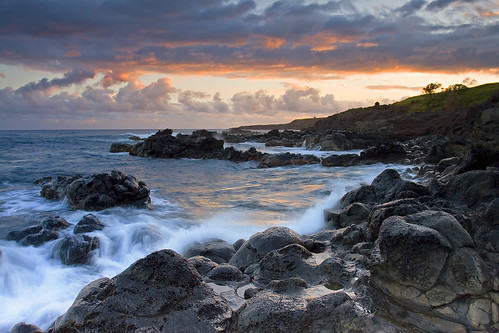 seascape beach clouds sunrise landscape photography hawaii rocks surf waves maui hookipa