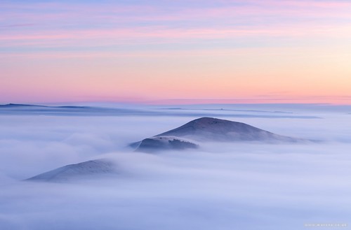 castleton england unitedkingdom mamtor mist peakdistrict sunrise landscape fog