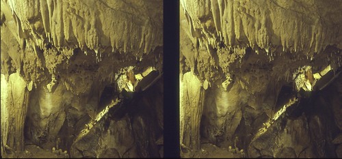 film analog mediumformat stereophotography 3d parallel stalactites isolette foldingcamera stalactitecave solinar dechenhöhle