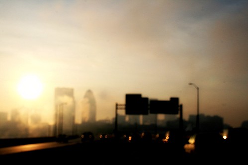 morning fog skyline geotagged blurry downtown kentucky freeway louisville ville louisvillekentucky ohiorivervalley downtownlouisville i64east theville ohiorivercity jeffersoncountykentucky enteringthecity foggyeyesight geo:lat=38277136 geo:lon=85806313