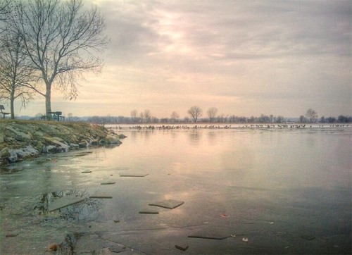 winter lake frozen cloudy missouri lewisandclark