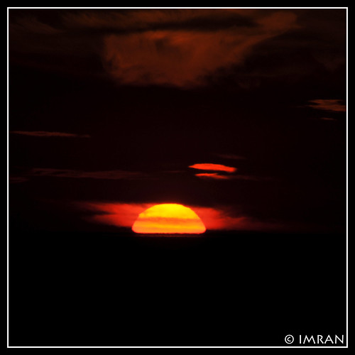 ocean sunset red sky sun newyork nature water silhouette yellow clouds square outdoors landscapes suffolk nikon marine seasons framed peaceful tranquility longisland imran 2010 d300 patchogue greatsouthbay supershot imrananwar eastpatchogue mywinners abigfave ultimateshot rubyphotographer