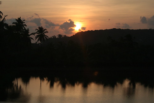 sunset india goa arpora