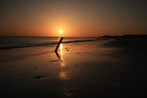 sea sunrise canon dawn coast sand surf norfolk happisburgh seadefences digitalcameraclub