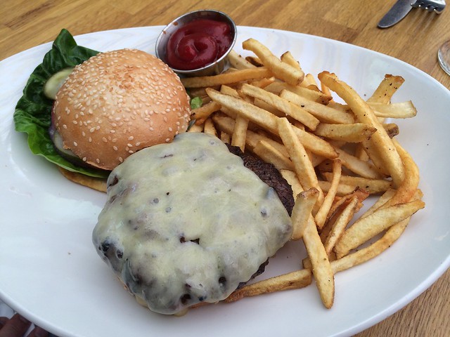Prather Ranch burger - Starbelly