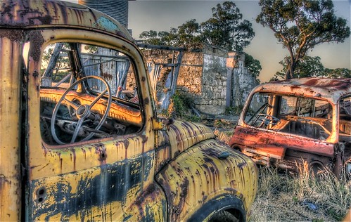 old car yellow canon vintage rusty ute perth wreck 1785 hdr collector veteren woodvale 40d