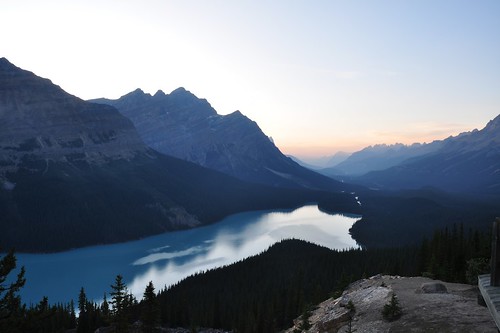 sunset mountains lakes banff banffnationalpark peytolake canadianrockies