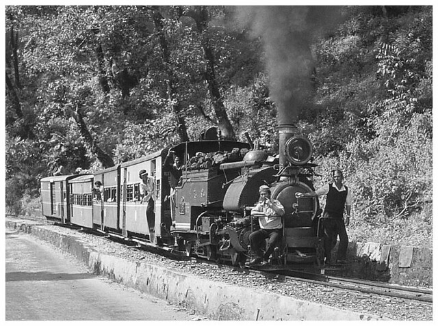 Toy train to Darjeeling